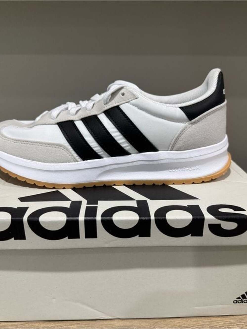 NIB Adidas Run 70s 2.0, 6Y/8W, White Black Gum Runner with Cloudfoam Midsole